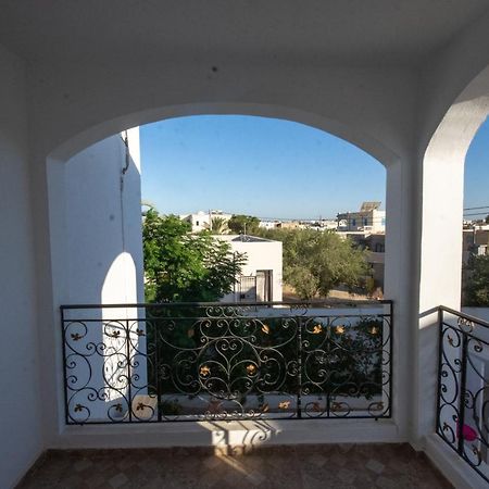 Villa Meublee Avec Piscine Et Abri De Voiture Erriadh Екстериор снимка