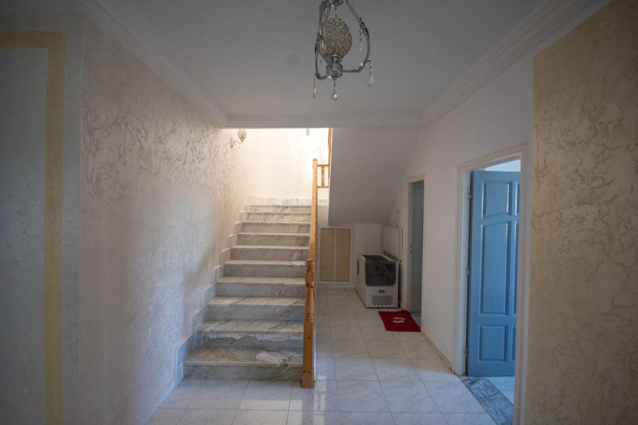 Villa Meublee Avec Piscine Et Abri De Voiture Erriadh Екстериор снимка