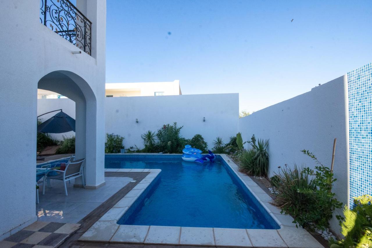 Villa Meublee Avec Piscine Et Abri De Voiture Erriadh Екстериор снимка