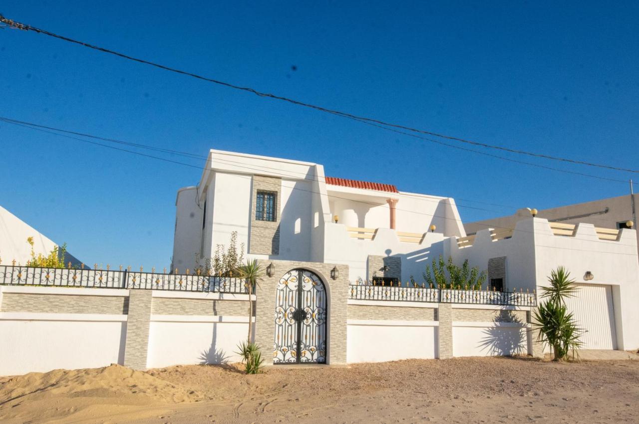 Villa Meublee Avec Piscine Et Abri De Voiture Erriadh Екстериор снимка
